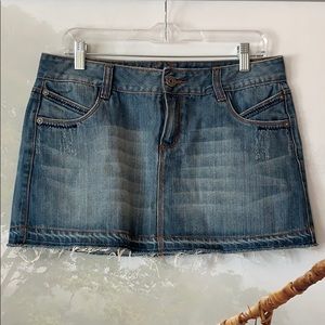 Gap Distressed  Jean Skirt 💙✔️